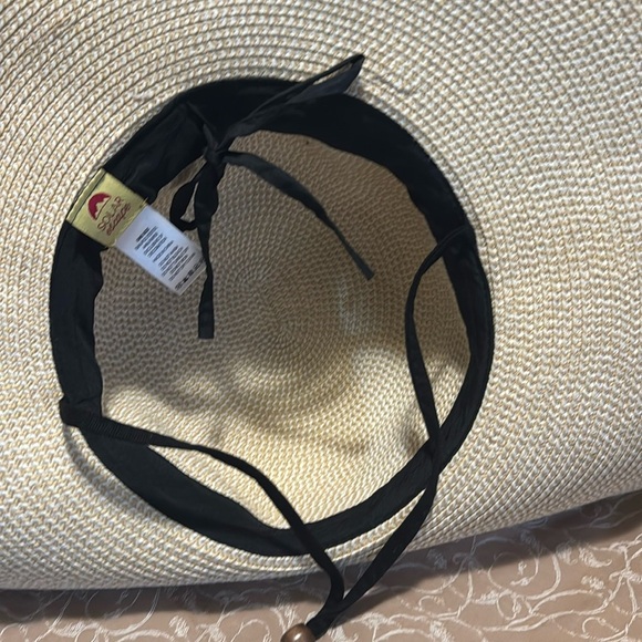Solar Escape Woven Wide Brim UV Grasslands Hat with Chinstrap - Picture 5 of 9